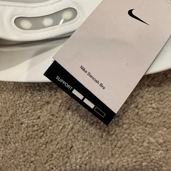 NIKE Air Max Swoosh Dri Fit Medium Support Non Padded Sports Bra Medium - Picture 6 of 6